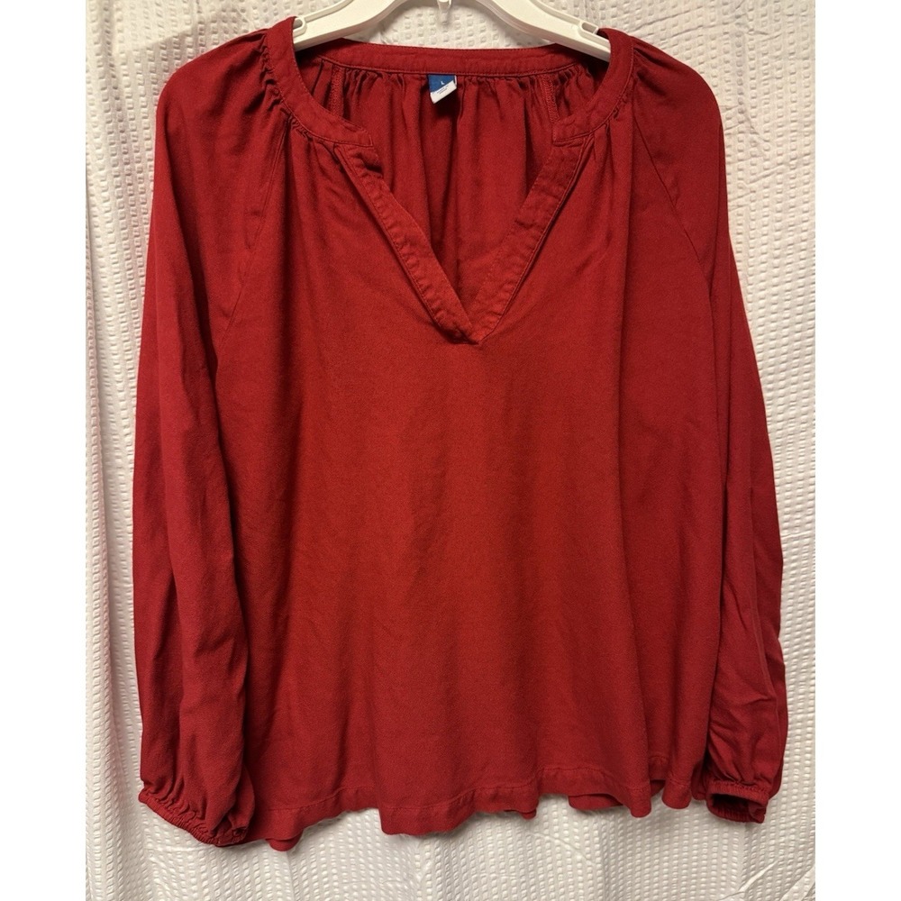 Old Navy Women's Red V Neck Gathered Neck Long Sleeve Elastic‎ Cuffs Rayon Sz L